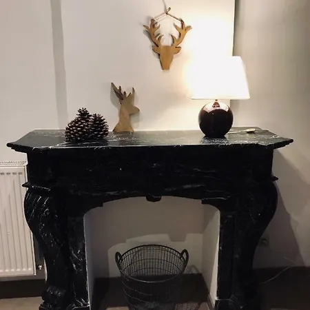 Le Cerf Pantin アパート サン・テュベール